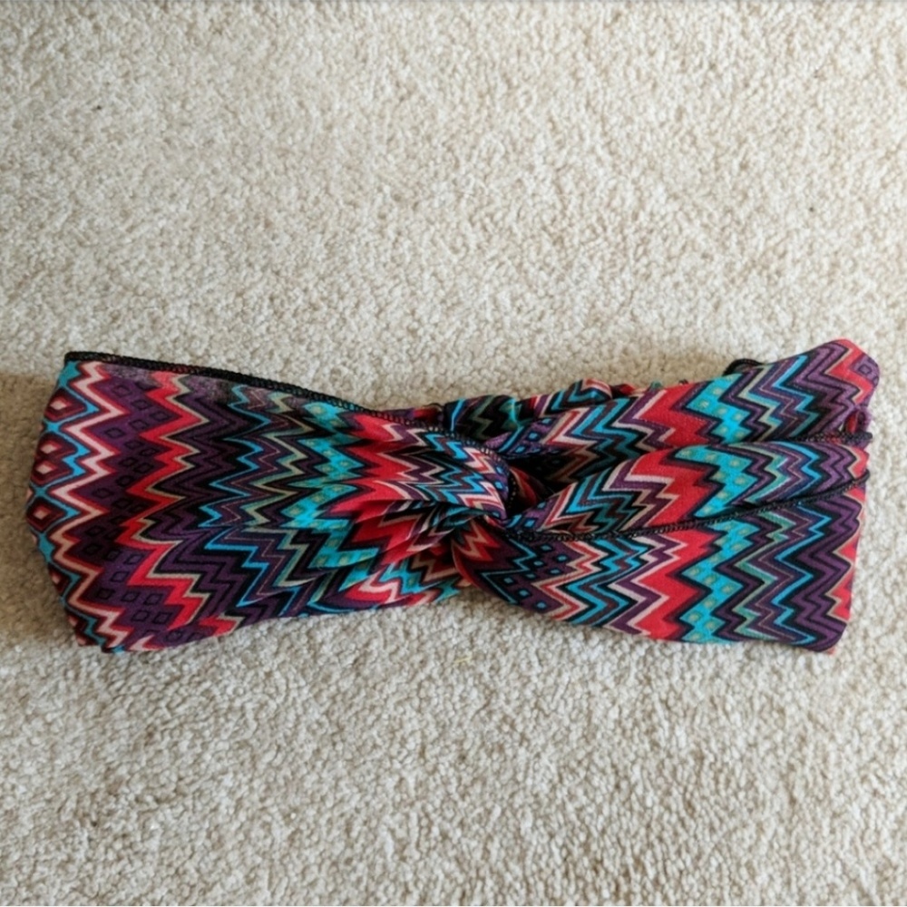 CLOSET SALE Tribal Aztec print wrap soft headband